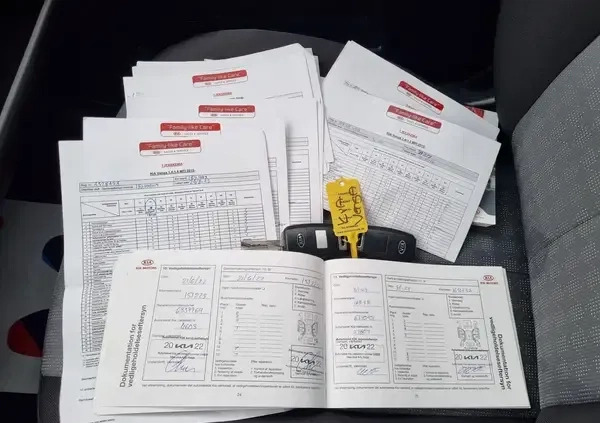 Kia Venga cena 29900 przebieg: 198000, rok produkcji 2015 z Annopol małe 232